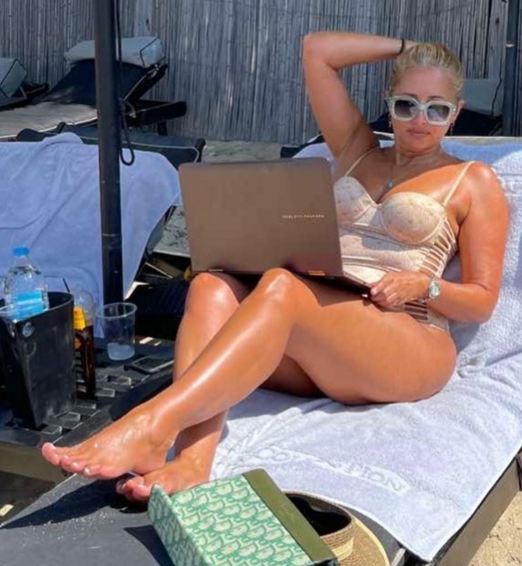 Katerina Papakostopoulou Feet