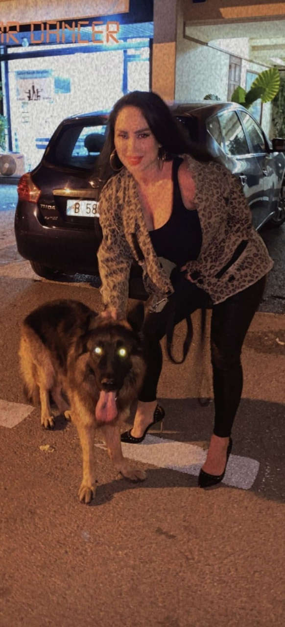 Elissar Abu Murad Feet