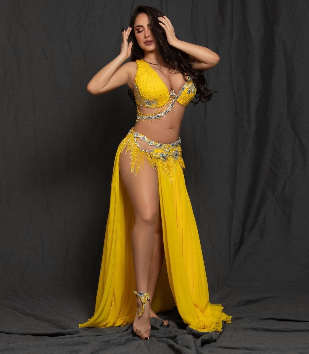 Elissar Abu Murad Feet