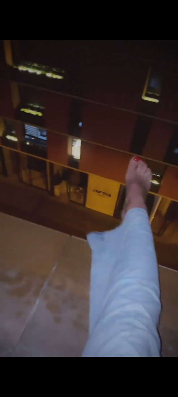 Elissar Abu Murad Feet