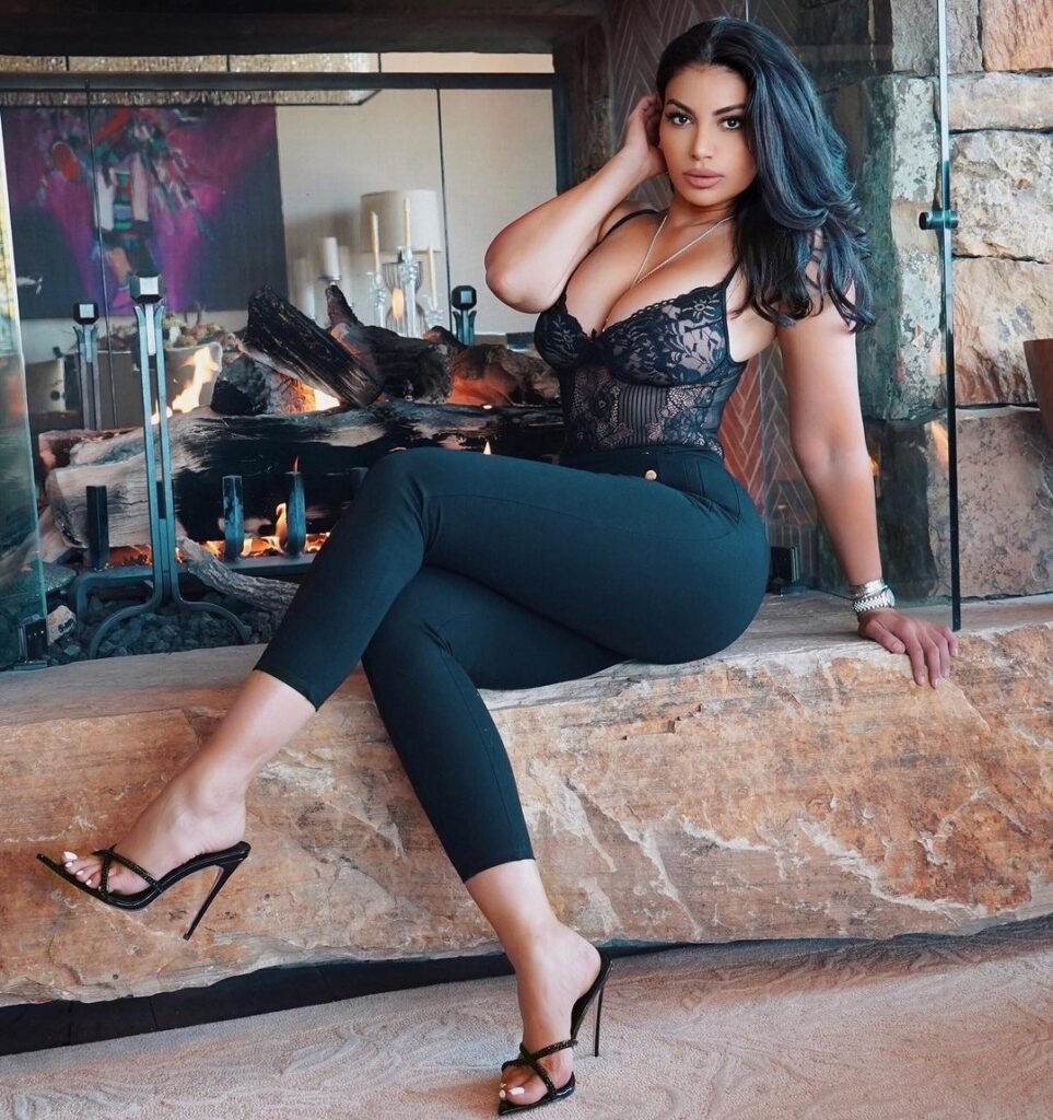 Lareina Shaw Feet (35 photos)