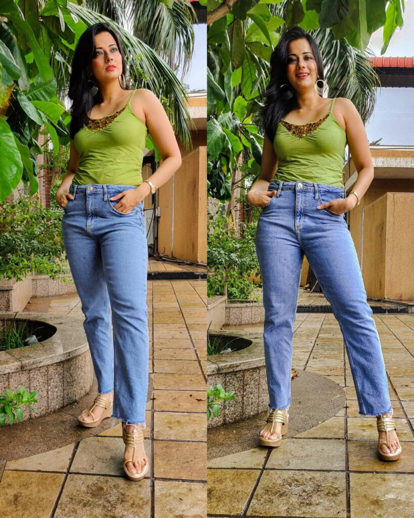 Neha Janpandit Feet (35 photos)