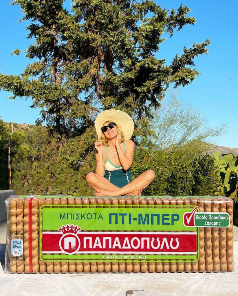 Smaragda Karydi Feet (23 photos)