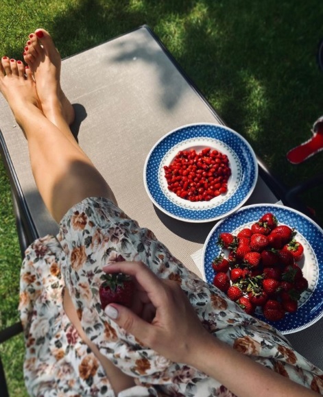 Antonina Papernaya Feet