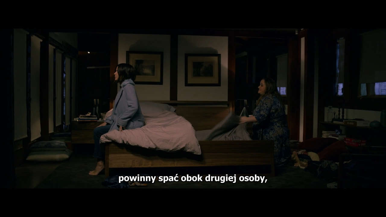 Danielle Macdonald Feet