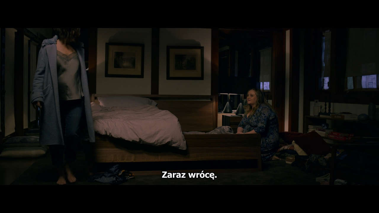 Danielle Macdonald Feet