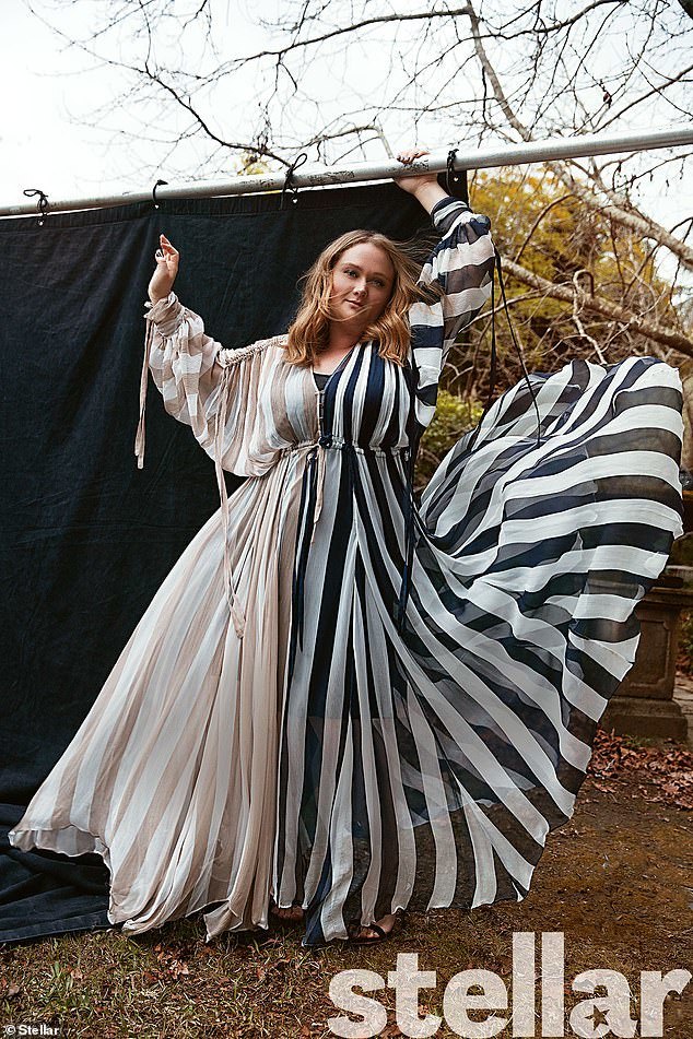 Danielle Macdonald Feet