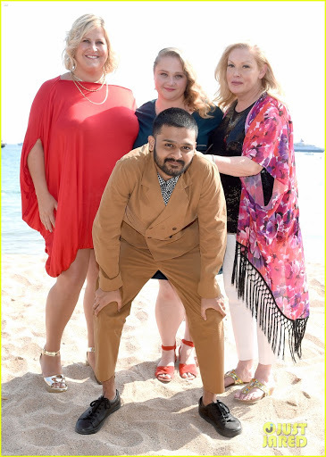 Danielle Macdonald Feet