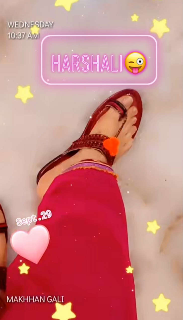 Najeeba Faiz Feet