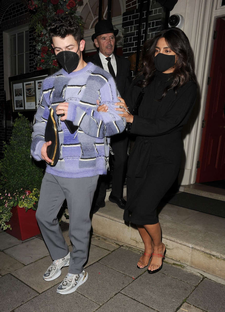 Priyanka Chopra Feet