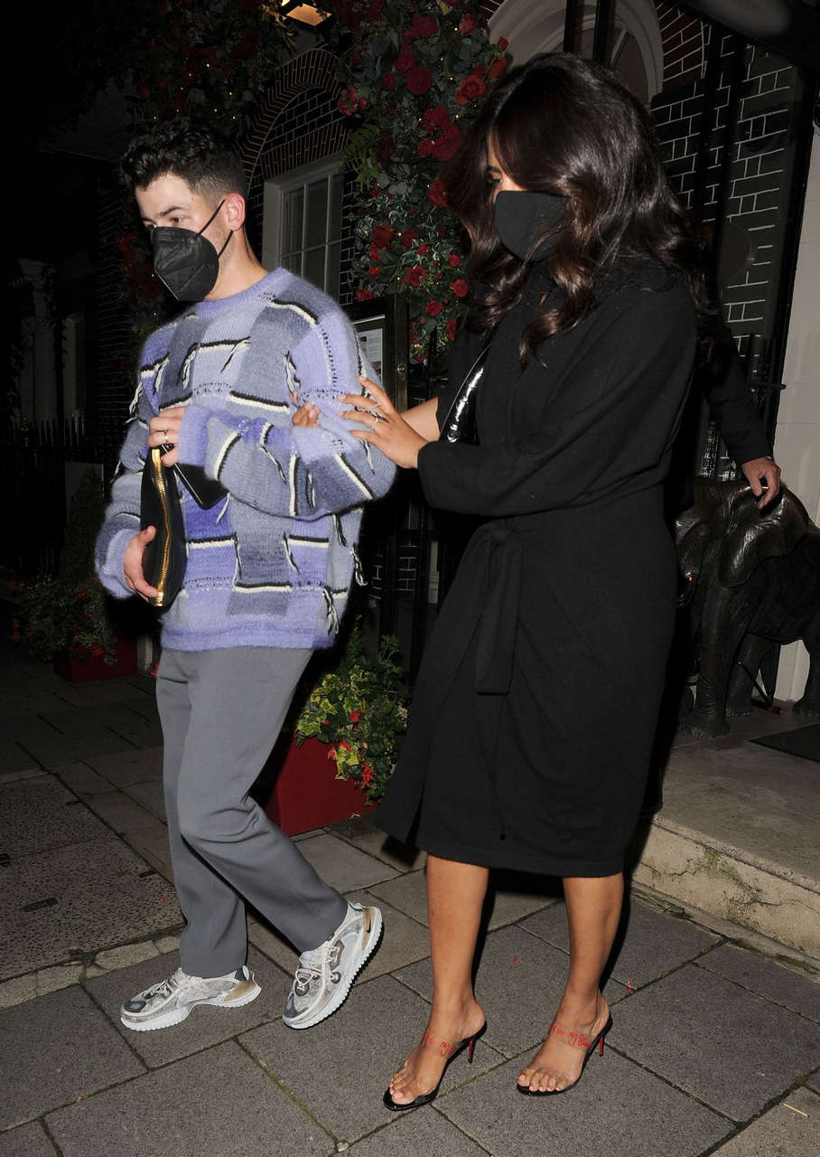 Priyanka Chopra Feet