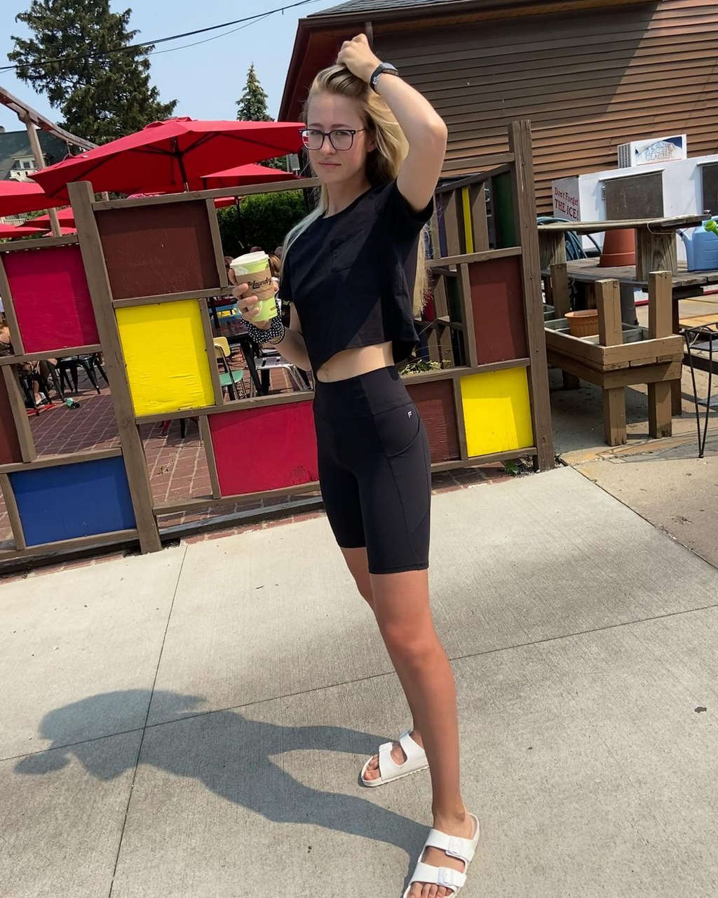 Nelly Korda Feet