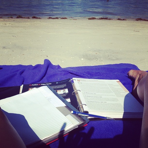 Anna Valenzuela Feet