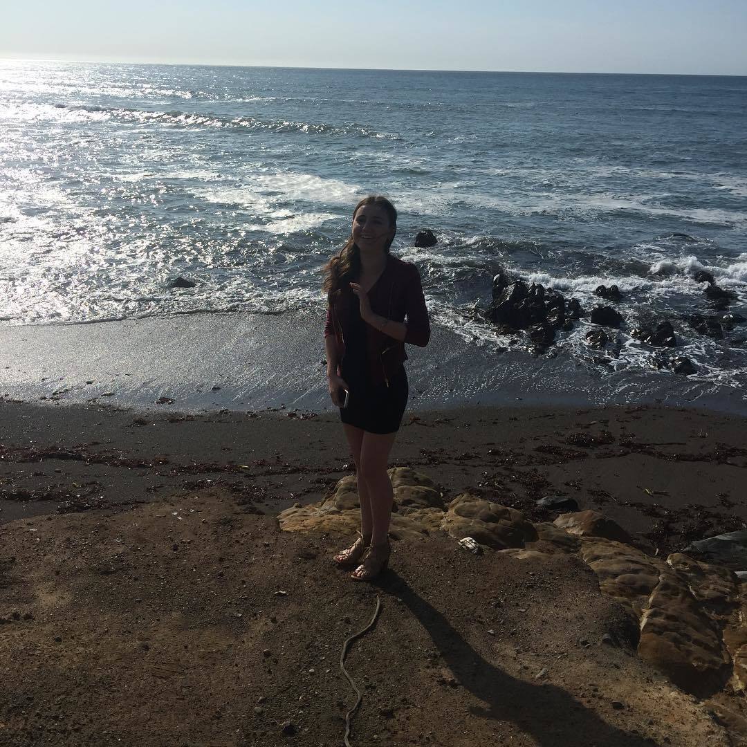 Anna Valenzuela Feet