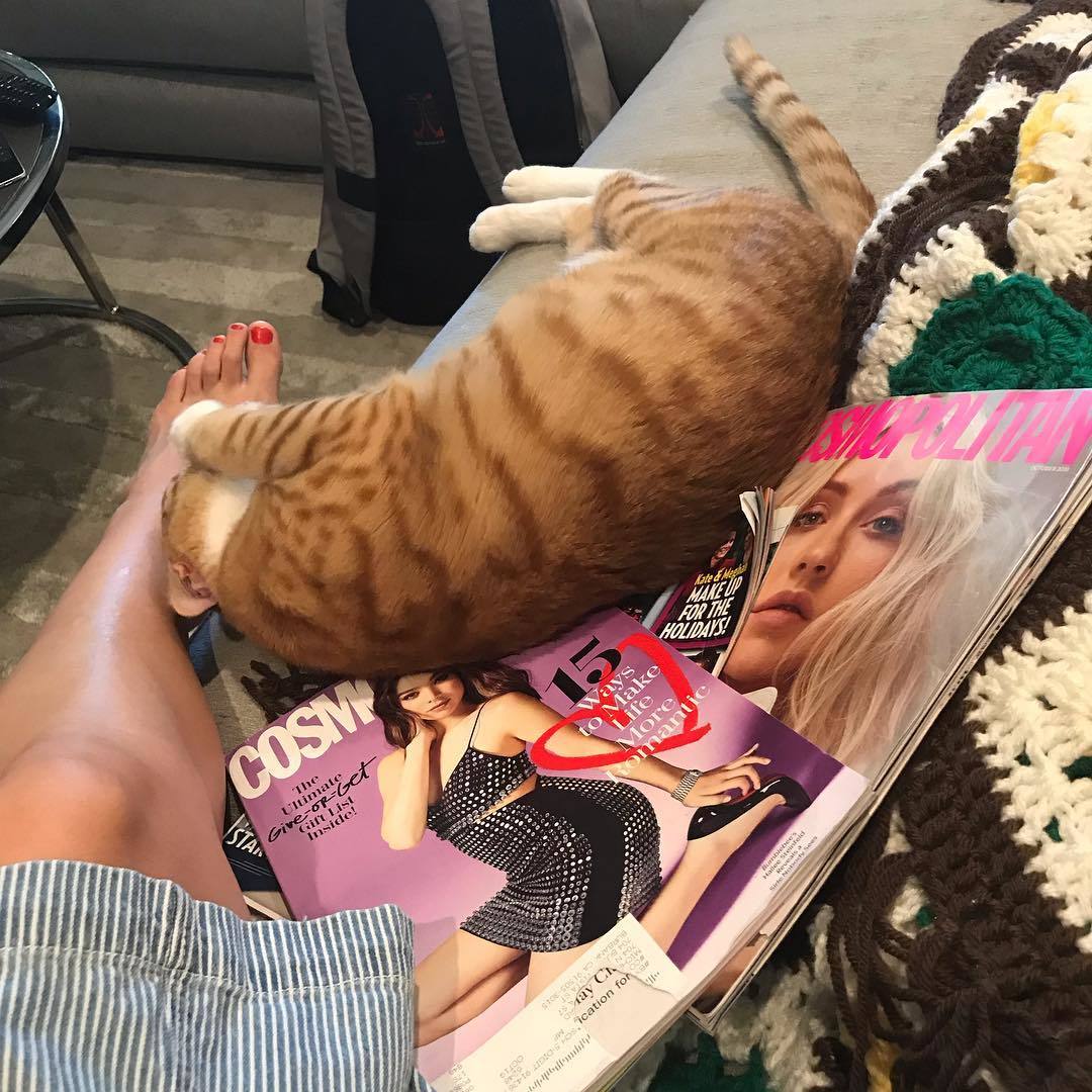 Anna Valenzuela Feet