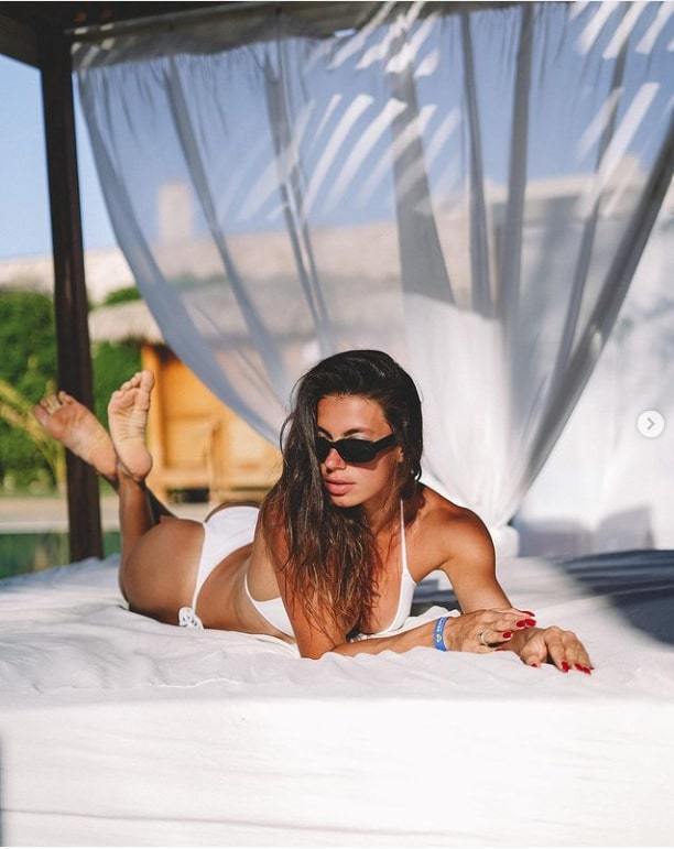 Maryna Bekh Romanchuk Feet