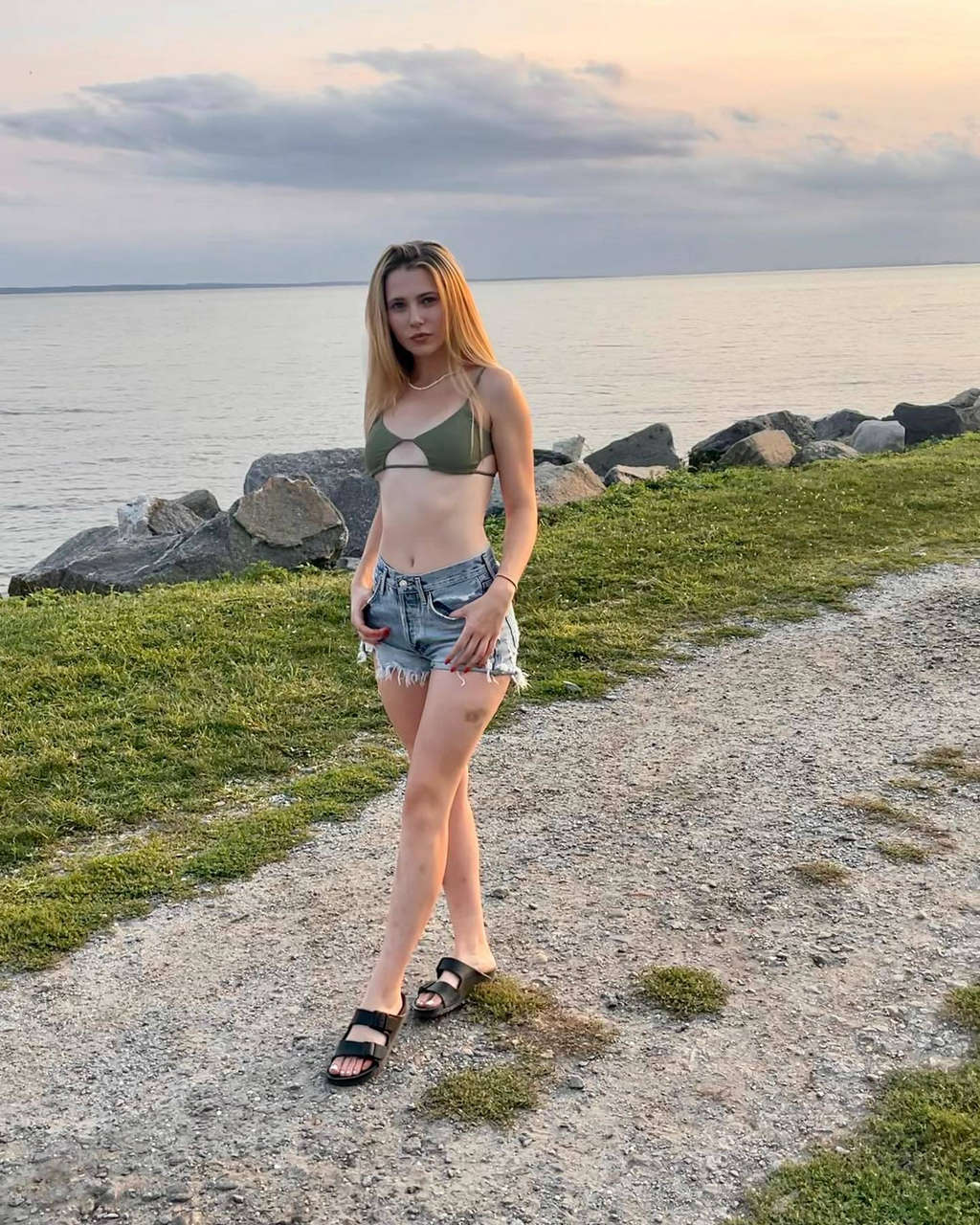 Gabrielle Hersh Feet