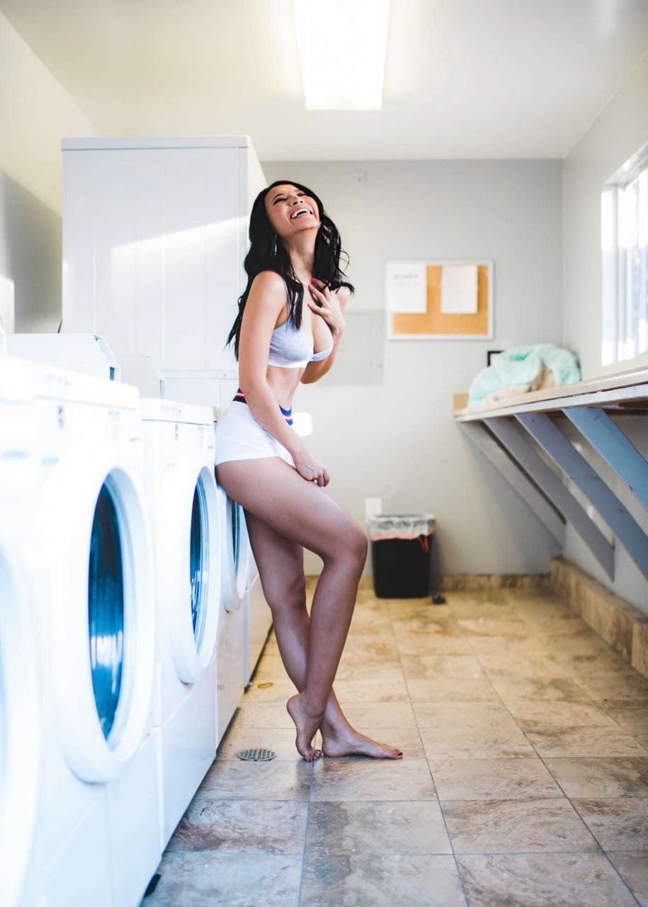 Candice Xiao Liang Feet