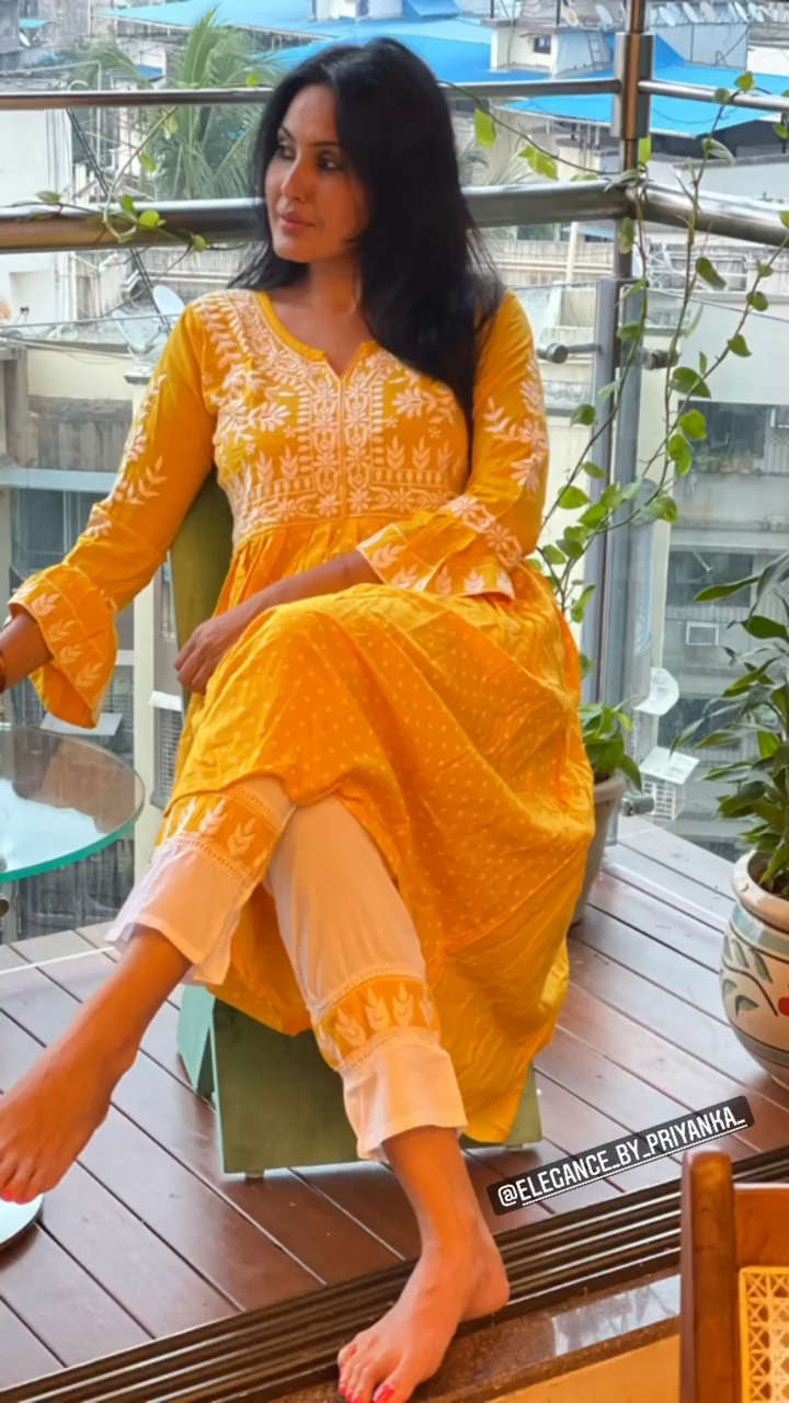 Kamya Punjabi Feet