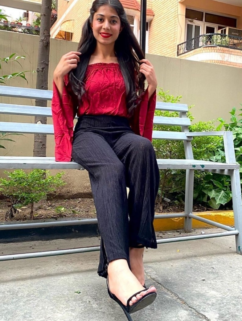 Paavni Kataria Feet