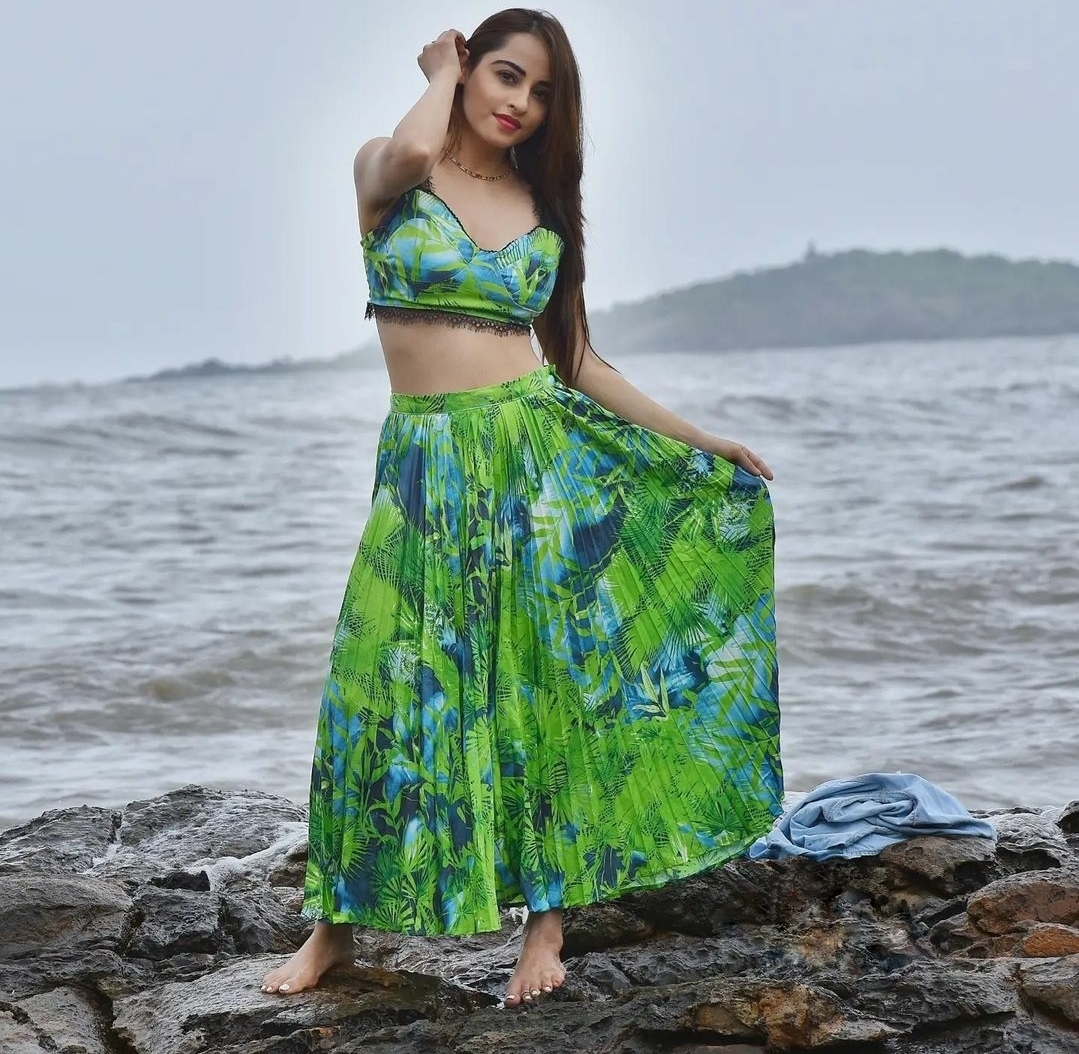 Niyati Fatnani Feet
