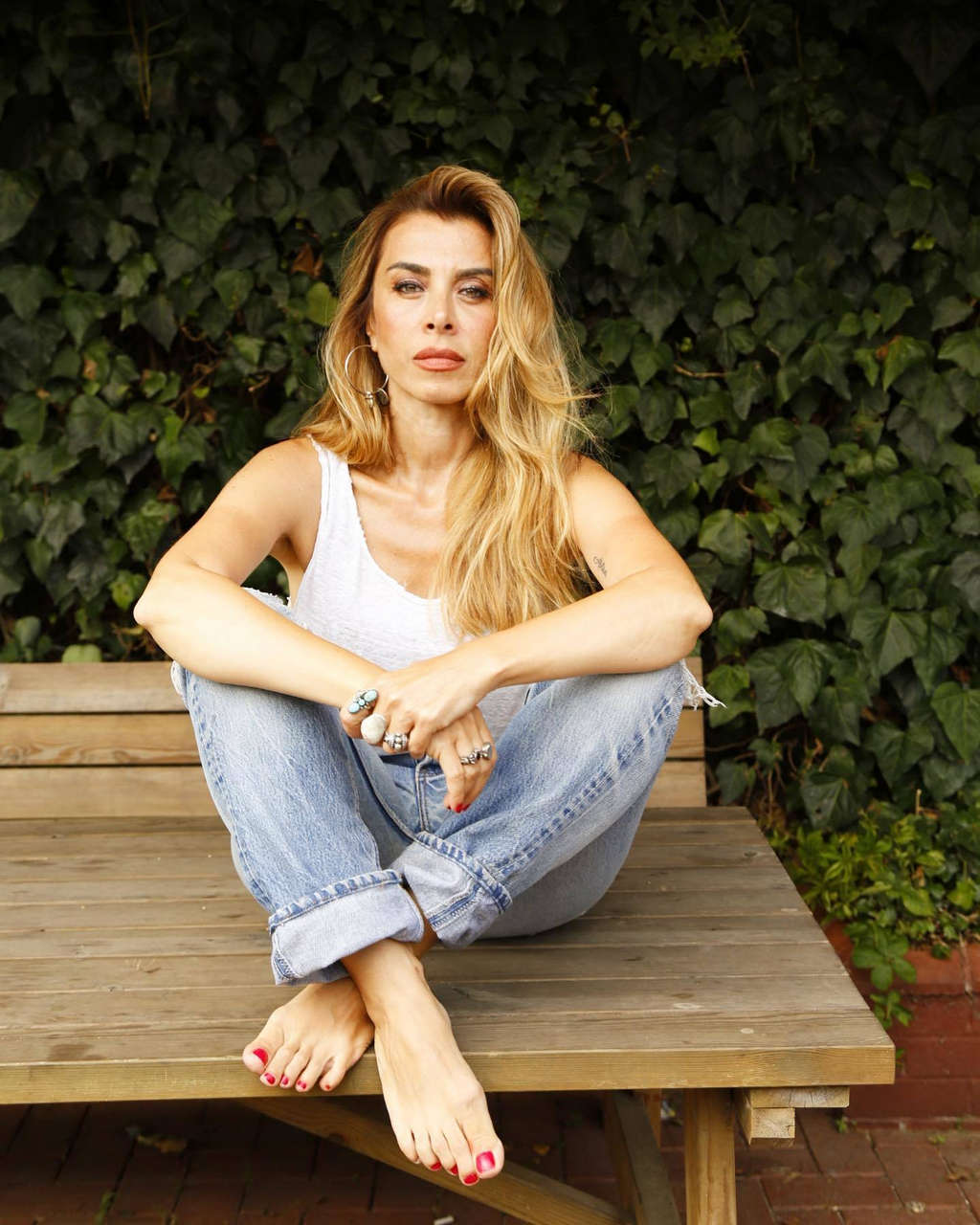 Neslihan Yeldan Feet