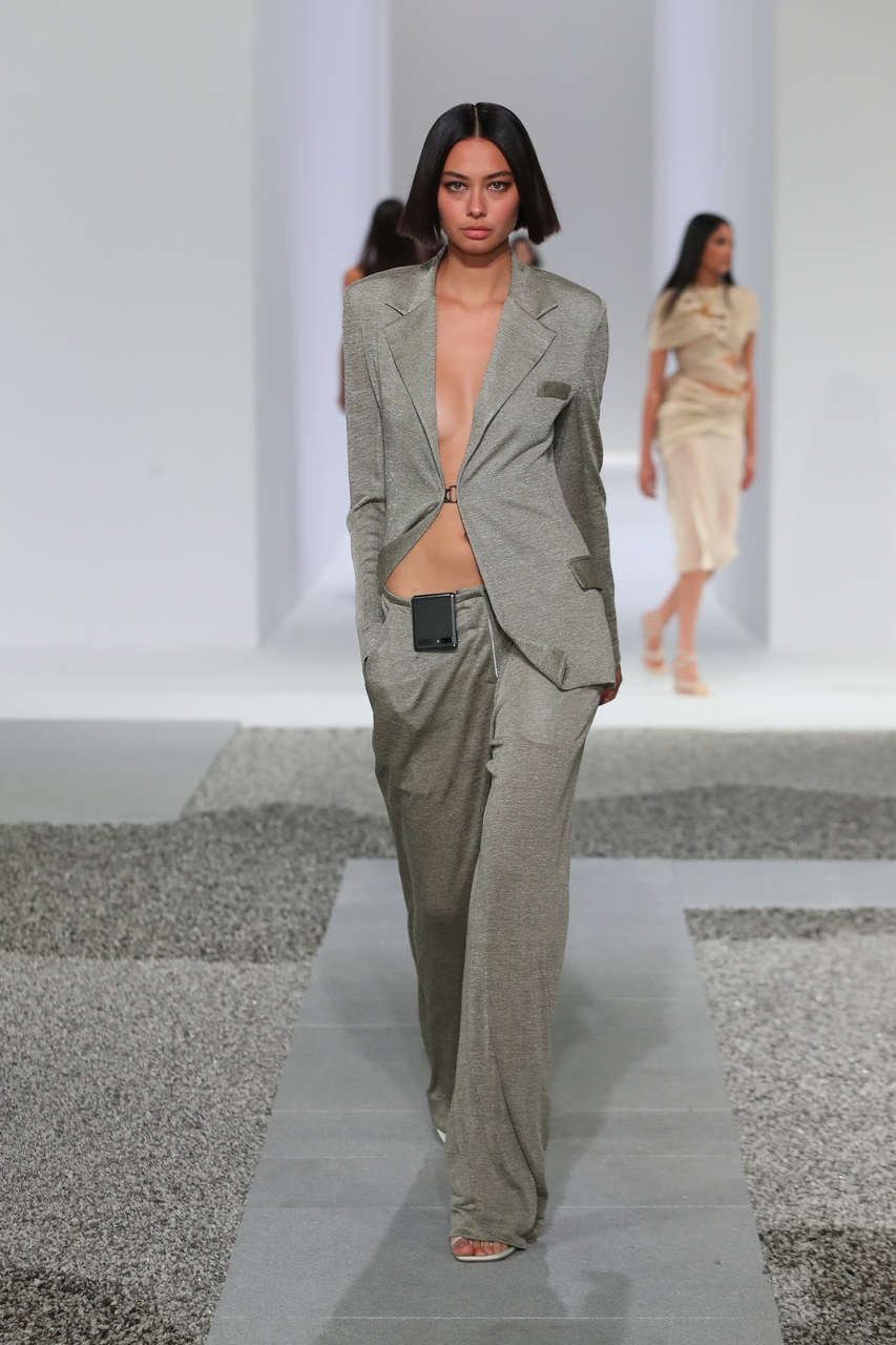 Bridget Hollitt Feet