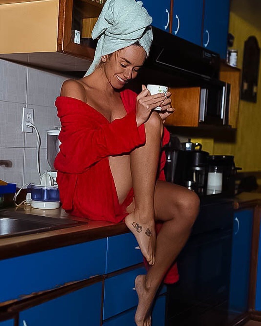 Quetzalli Bulnes Feet