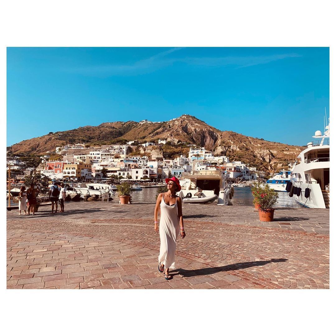 Elizabeth Moryak Feet