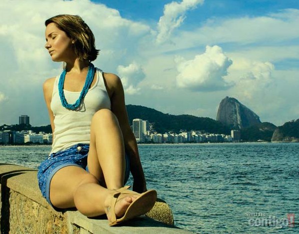 Tatyane Goulart Feet