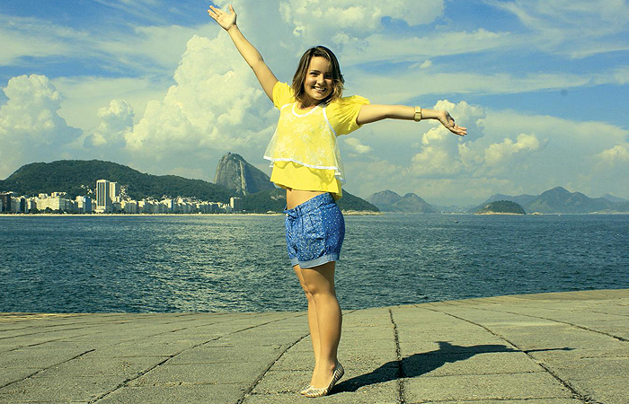 Tatyane Goulart Feet