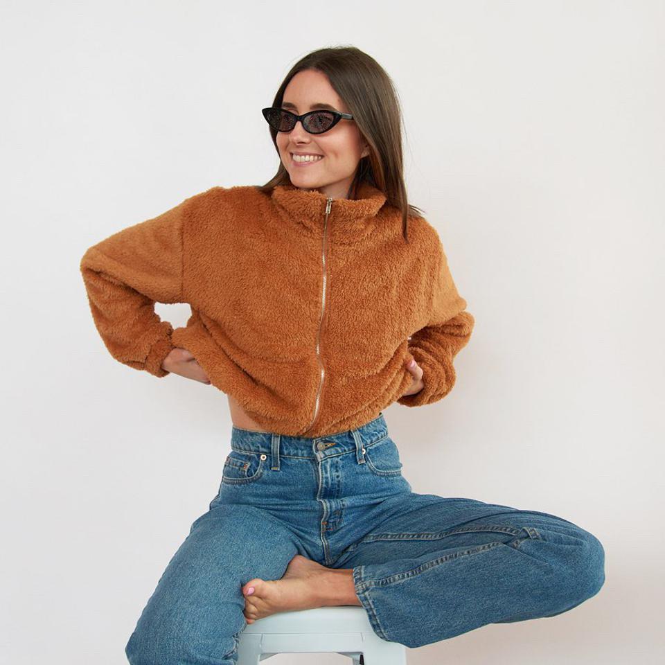 Mary Beth Barone Feet