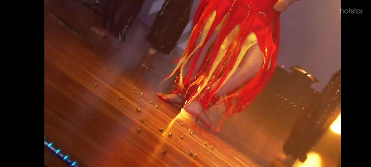 Sana Amin Sheikh Feet