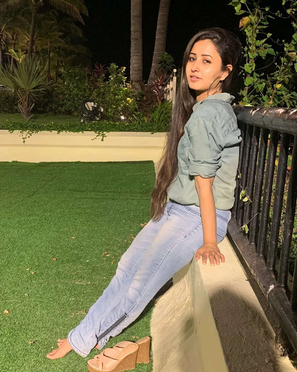 Sana Amin Sheikh Feet