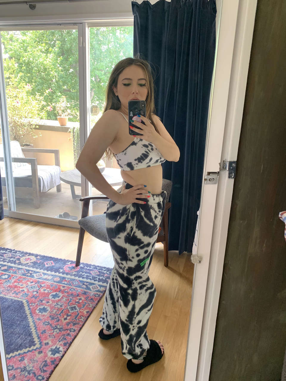 Esther Povitsky Feet