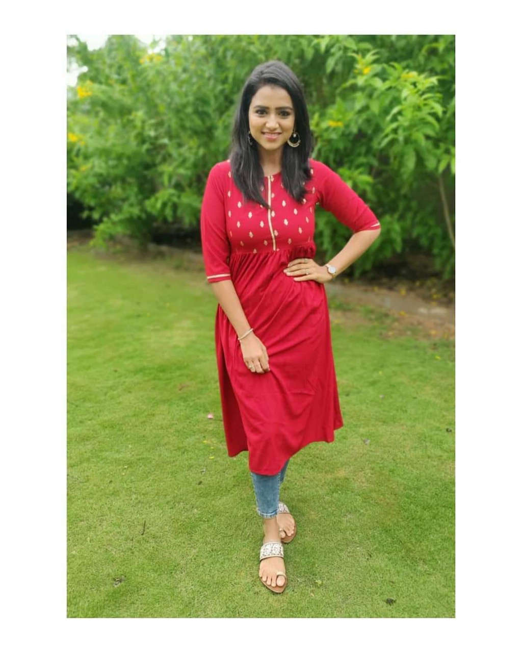 Rashmi Prabhakar Feet