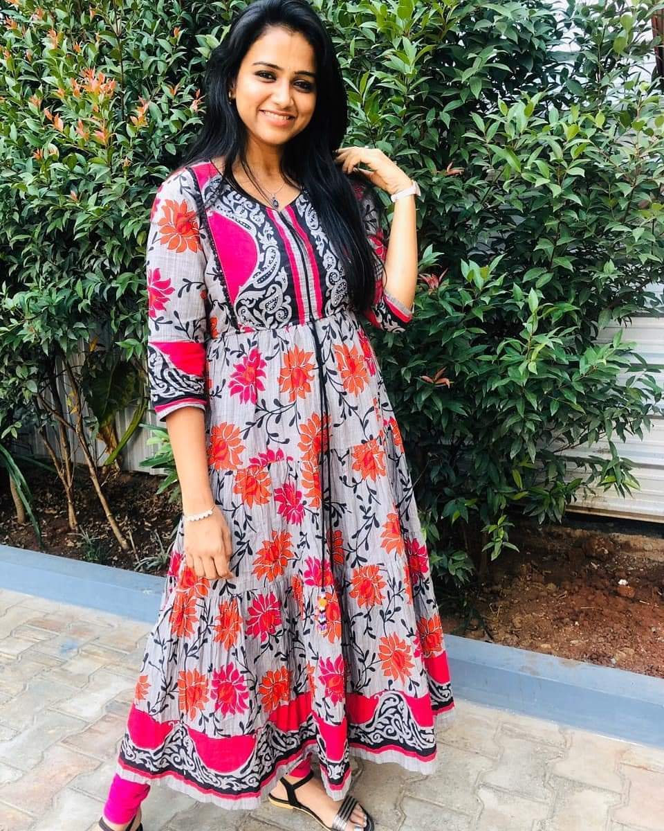 Rashmi Prabhakar Feet