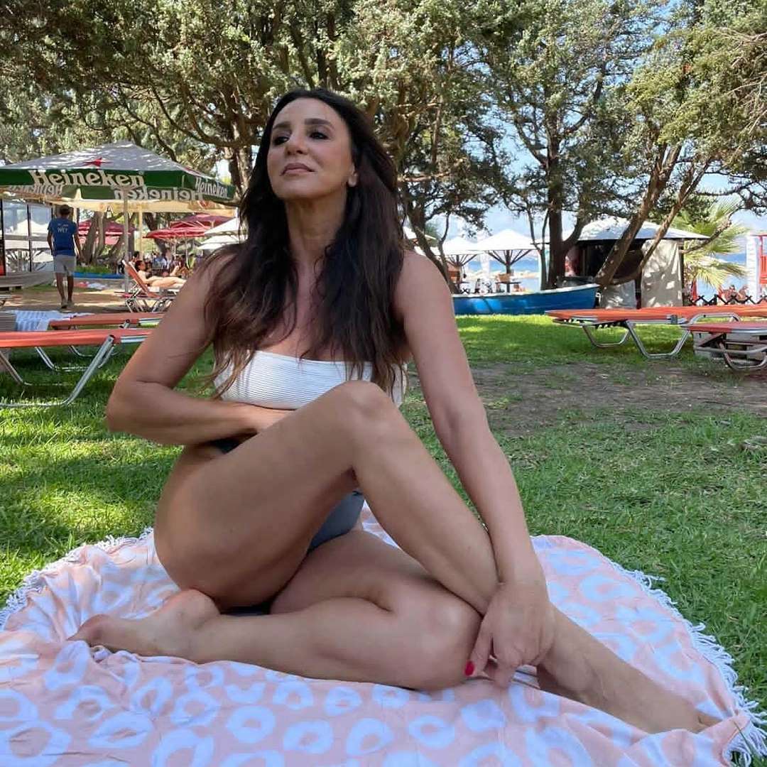 Angela Zougra Feet
