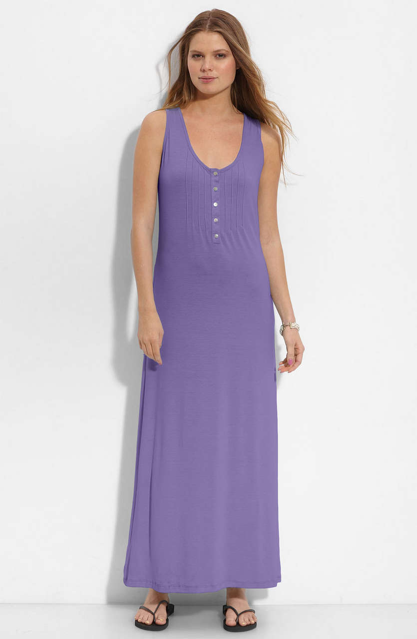 Genevieve Rokero Feet