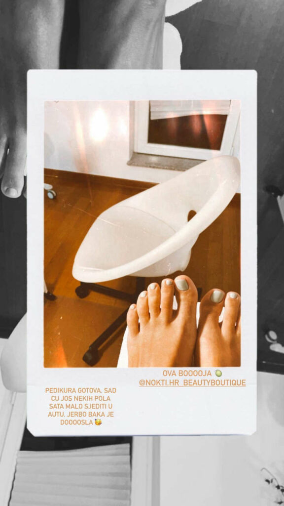 Anita Dujic Feet (8 images)