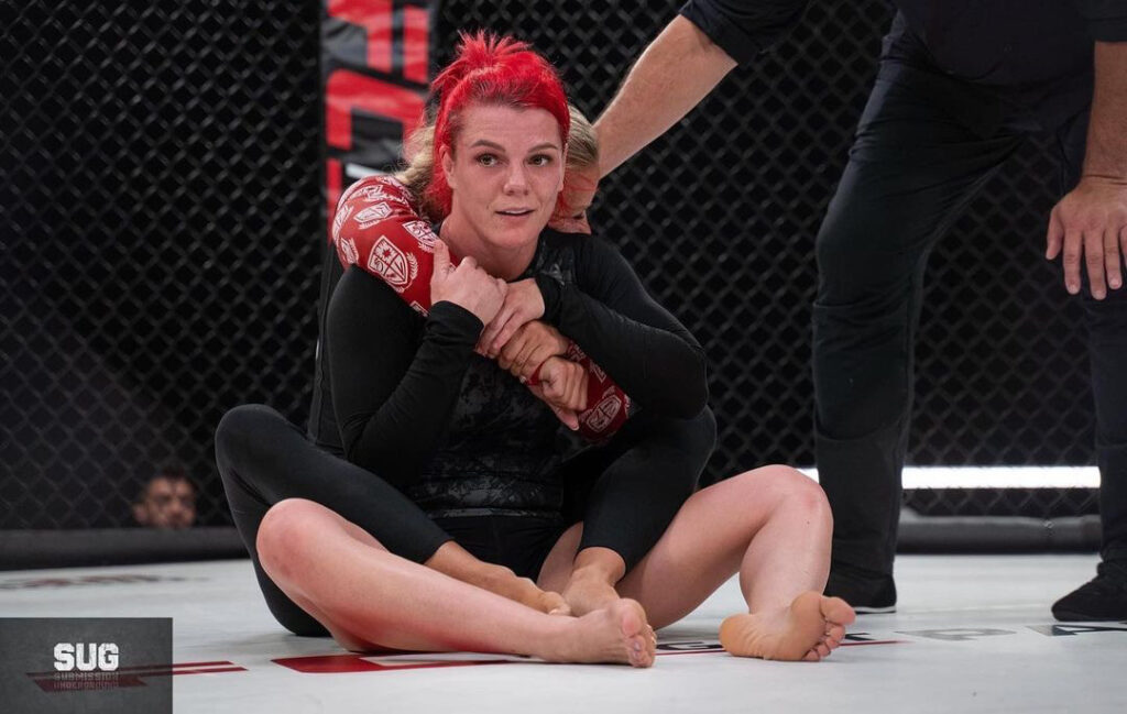 Gillian Robertson Feet (11 images)