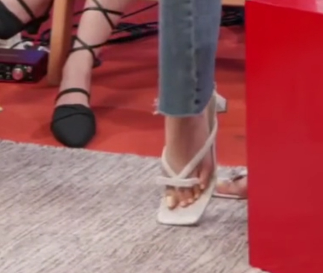 Joo Hyun Bae Feet