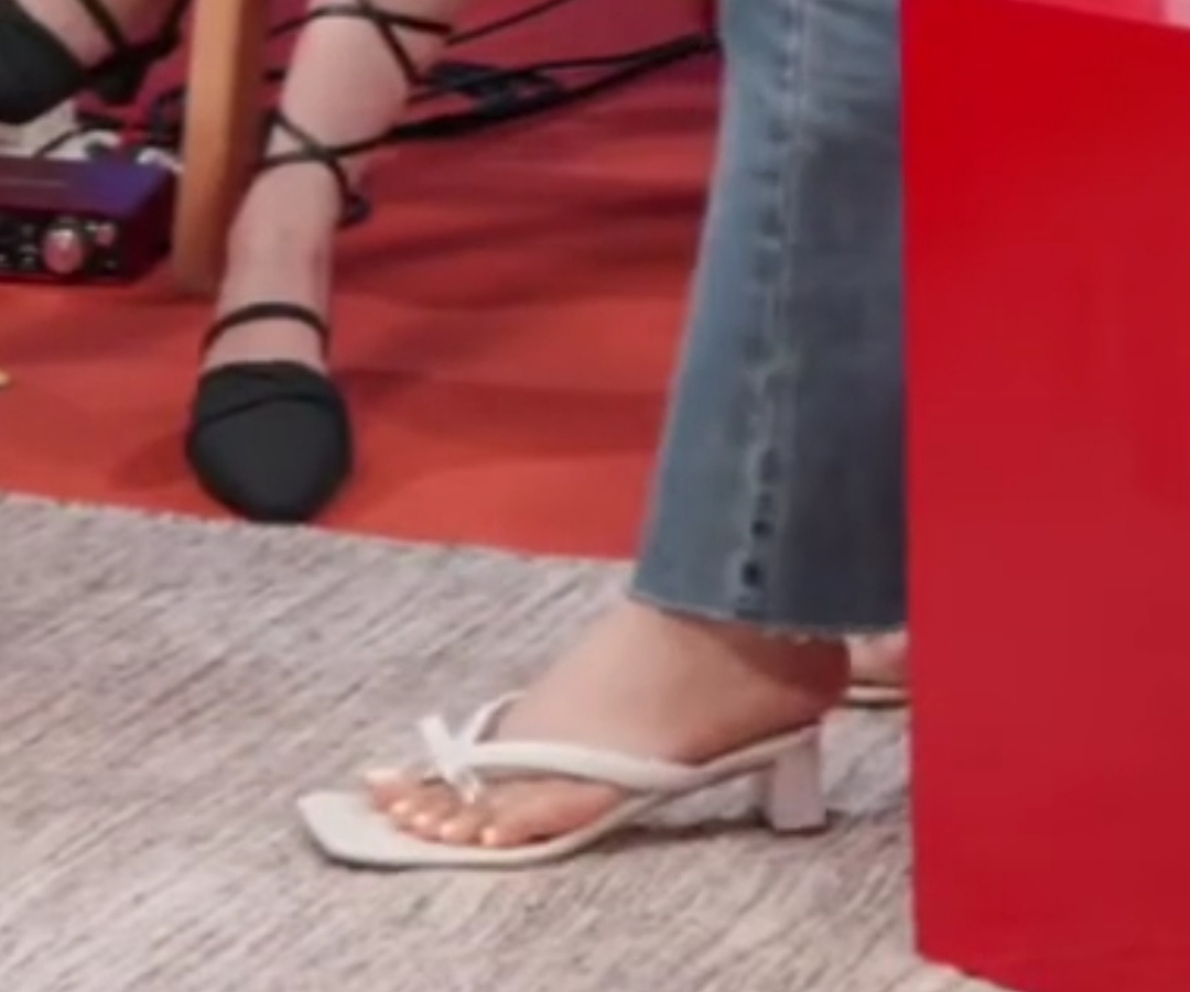 Joo Hyun Bae Feet