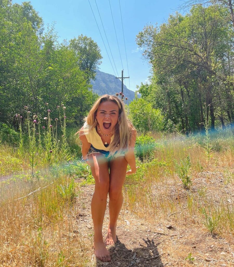 Summer Mckeen Feet (6 photos)