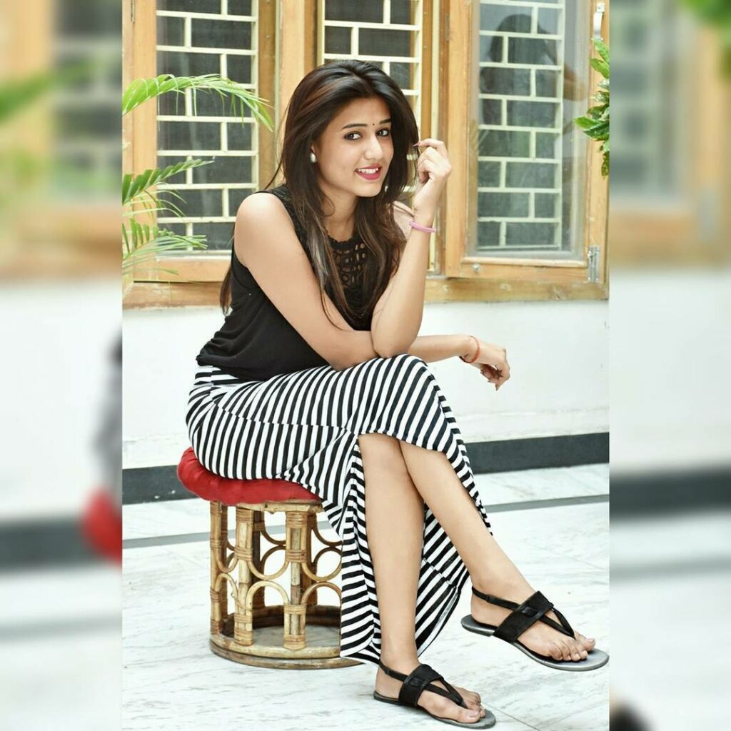 Garima Chaurasia Feet (14 photos)