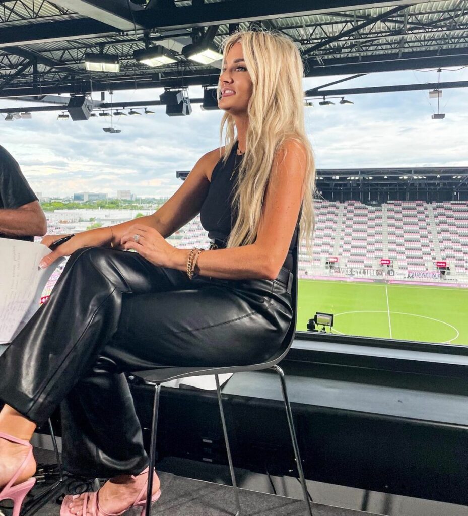 Kaylyn Kyle Feet (6 pictures)