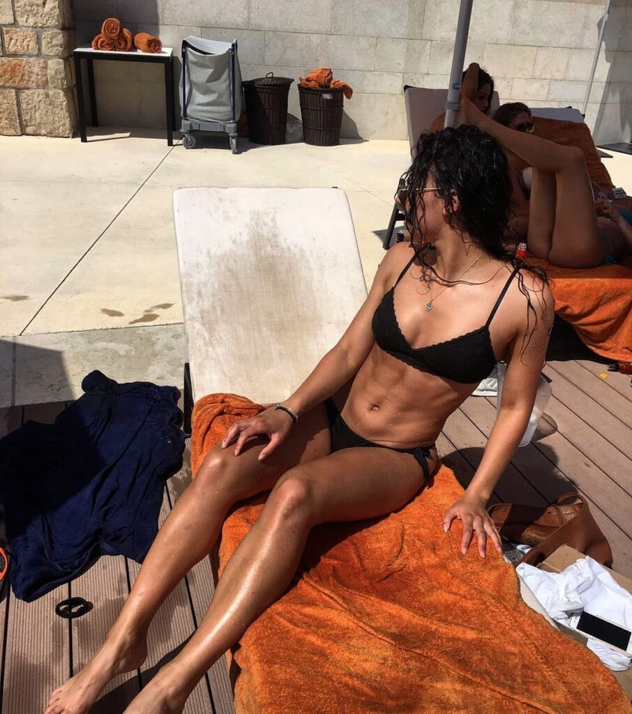 Paula Hublin Feet (6 photos)