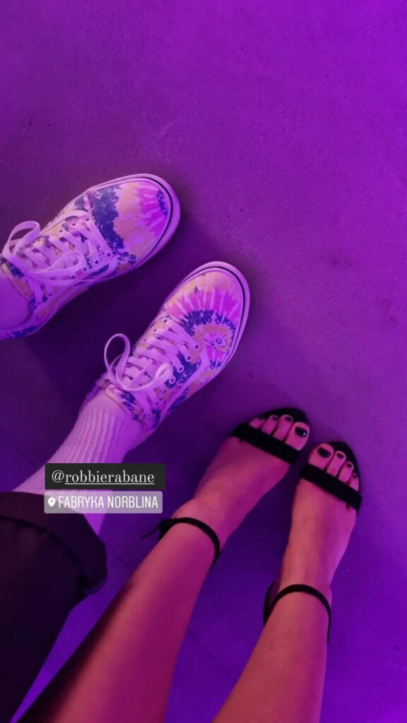 Zuza Kolodziejczyk Feet (6 photos)