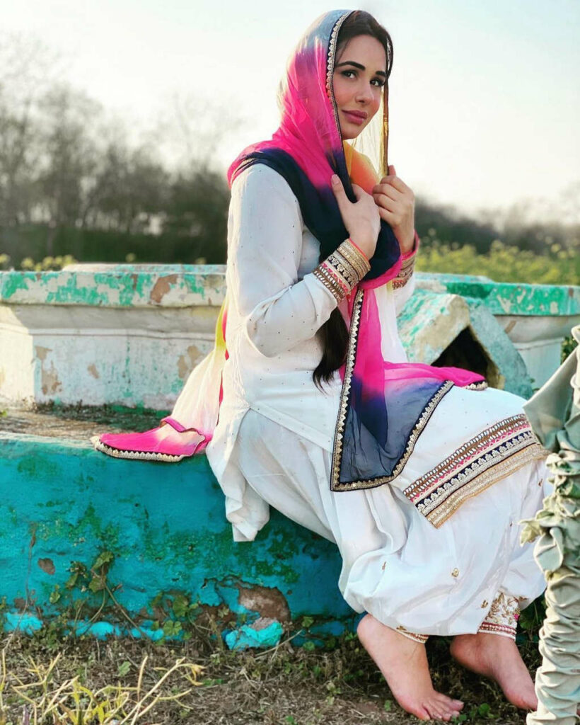 Mandy Takhar Feet (3 images)