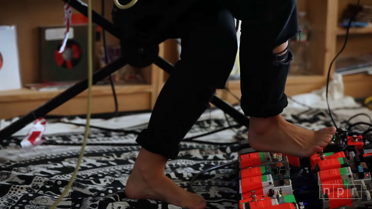 Tash Sultana Feet